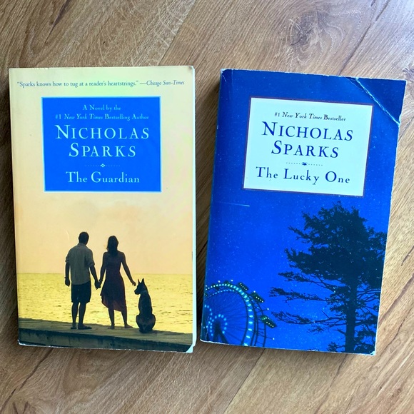 Nicholas Sparks Book Bundle! The Lucky One/The Guardian - Picture 1 of 8